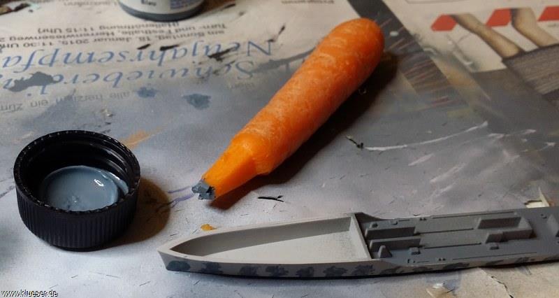 The camouflage was by means of a stamp from a carrot.